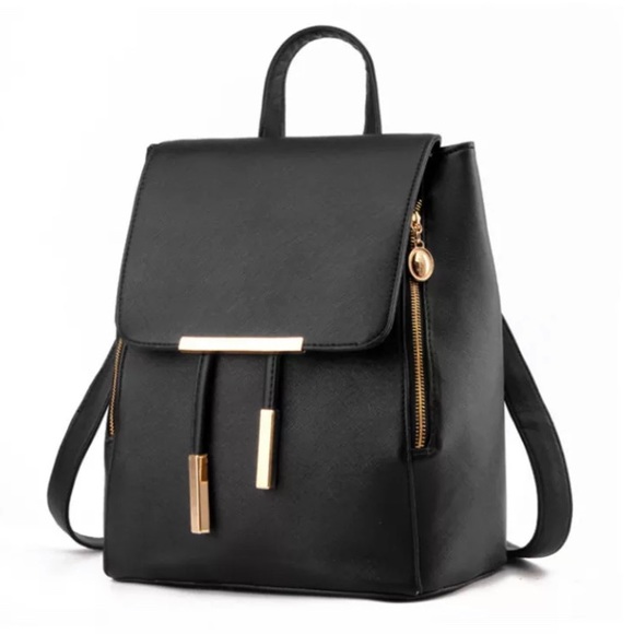 Handbags - New with tags!! Women's vegan leather backpack